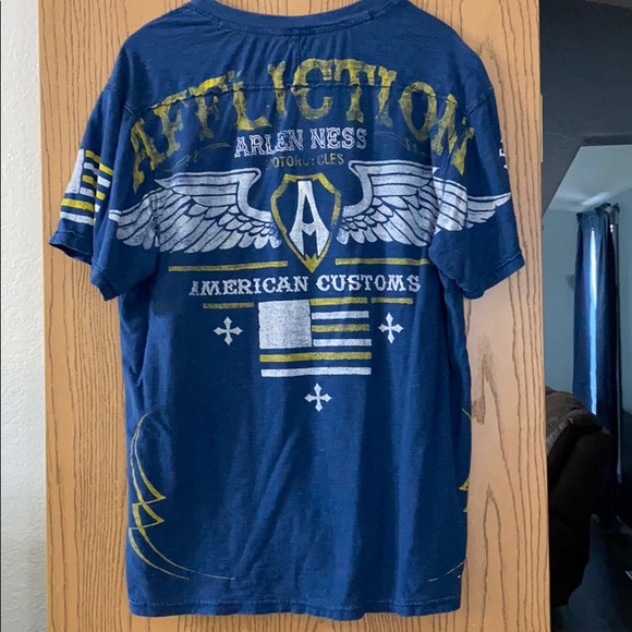 Men’s Affliction shirt - Picture 2 of 2
